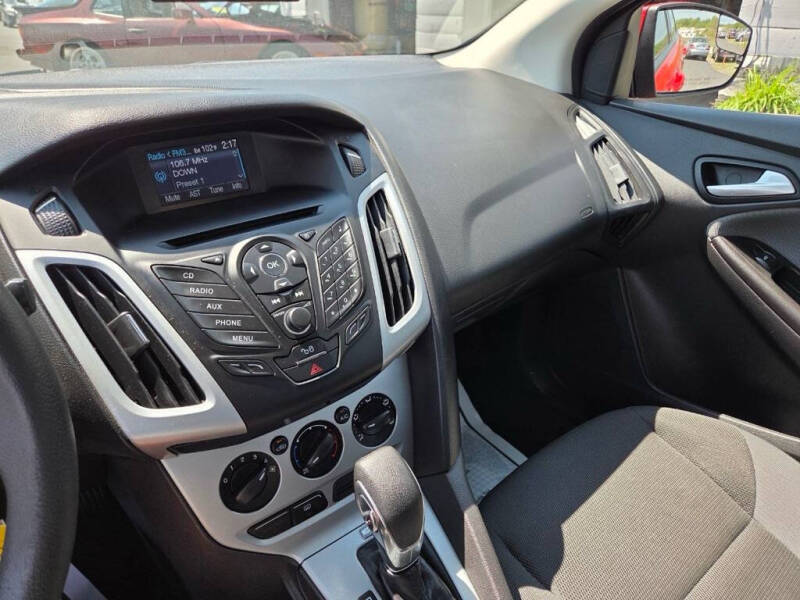 2012 Ford Focus SE
