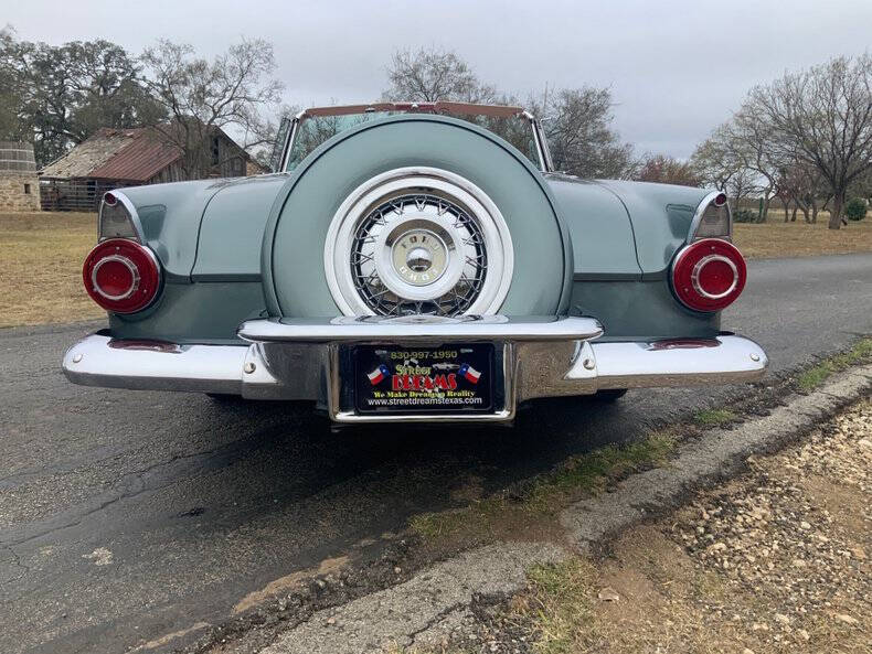 1956 Ford Thunderbird