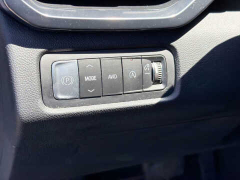2024 GMC Acadia AT4