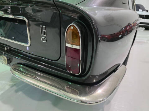 1966 Aston Martin DB6