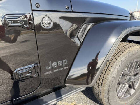 2026 Jeep Gladiator Sport S