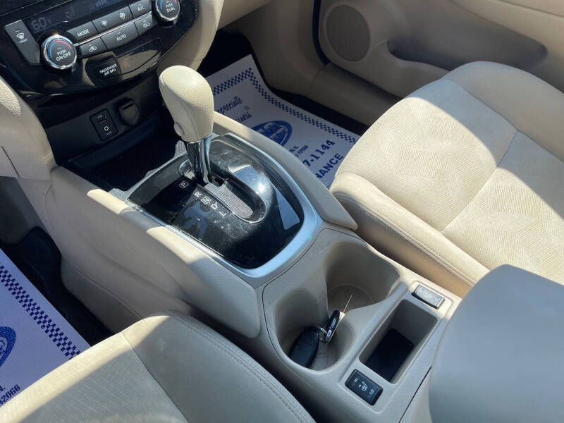 2015 Nissan Rogue SV