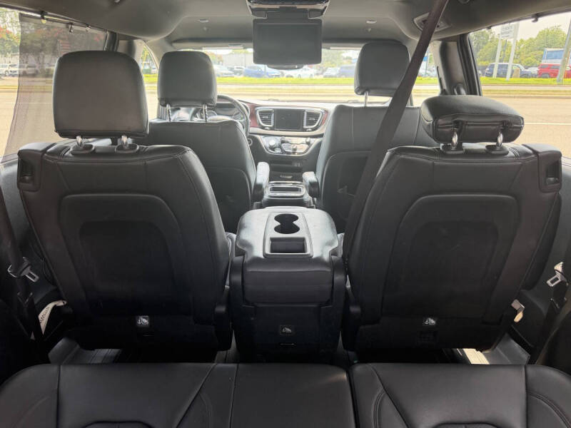 2020 Chrysler Pacifica Touring L 35th Anniversary