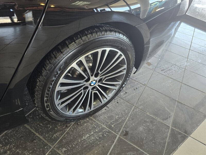 2017 BMW 5 Series 530i