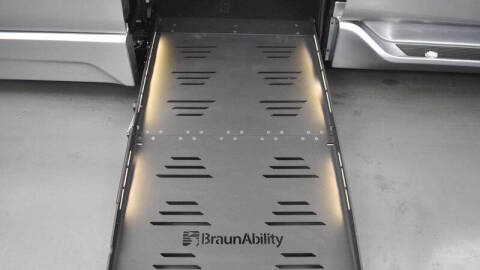 2025 Toyota Sienna XLE 7-Passenger