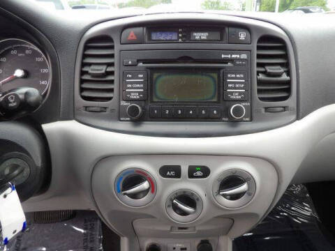 2011 Hyundai Accent GLS