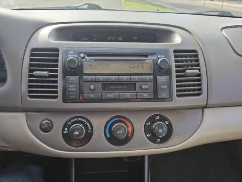 2003 Toyota Camry LE