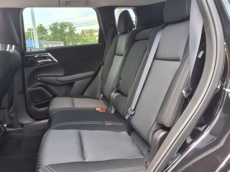 2024 Mitsubishi Outlander ES