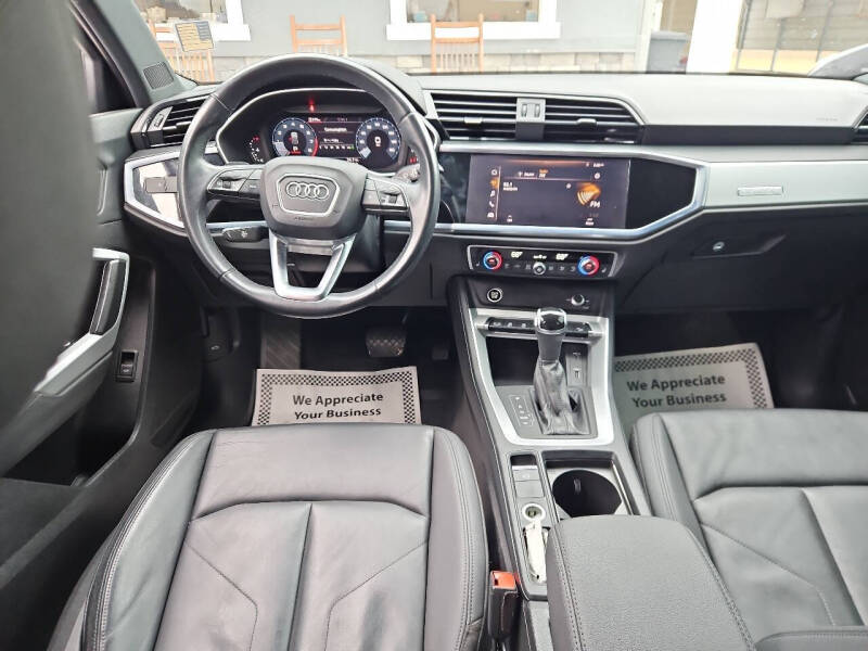 2021 Audi Q3 quattro S line Premium 45 TFSI