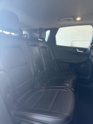 2020 Ford Escape SEL