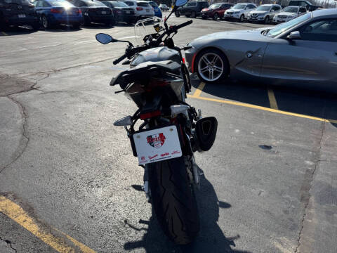 2023 Aprilia Tuono V4 1100 E5