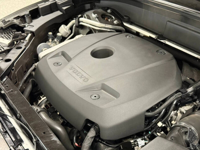 2021 Volvo XC60 T5 Momentum