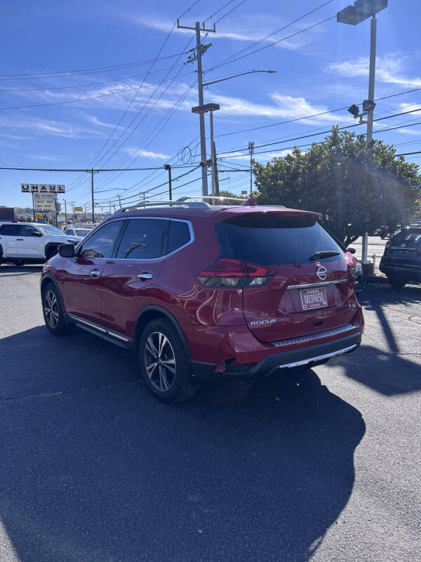 2017 Nissan Rogue SL