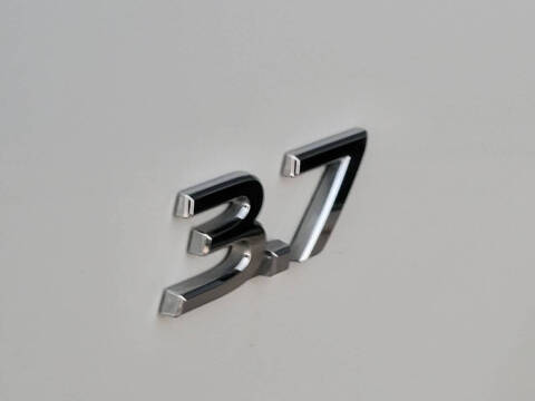 2015 Infiniti Q70 3.7