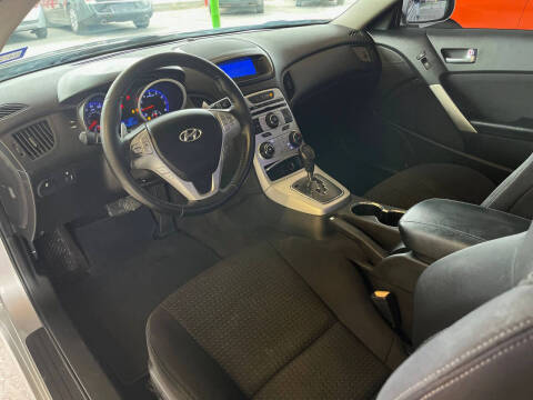 2010 Hyundai Genesis Coupe 2.0T Premium