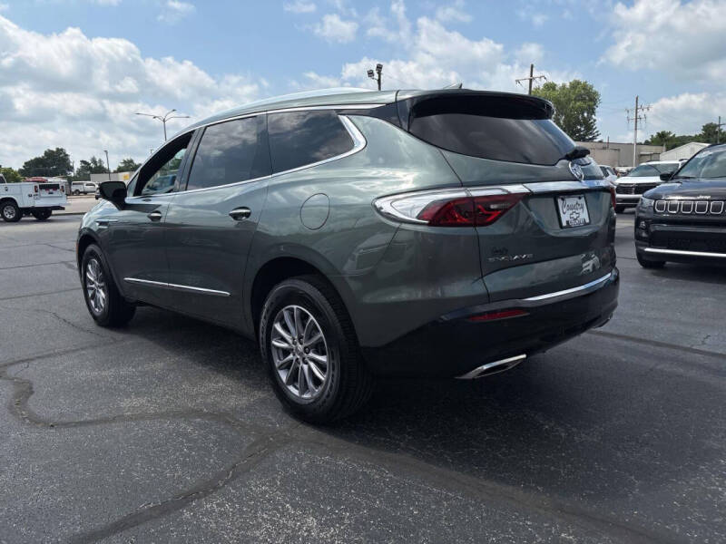 2023 Buick Enclave Essence