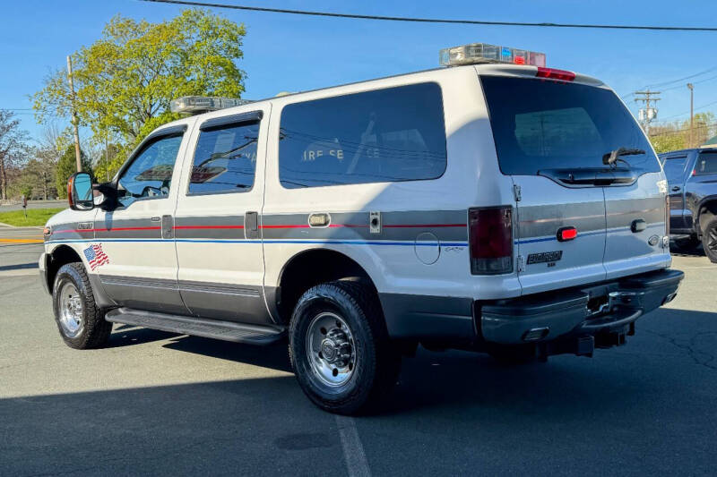 2005 Ford Excursion XLT