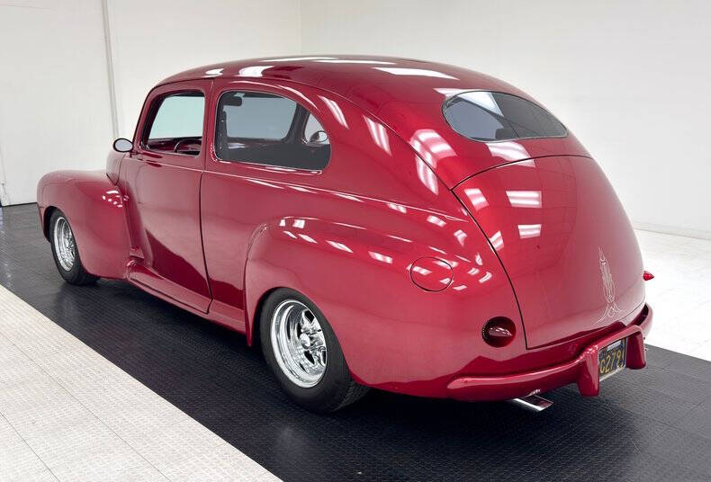 1946 Ford Deluxe