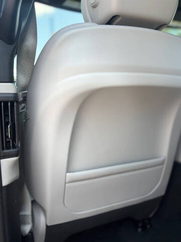 2025 Jeep Wagoneer L