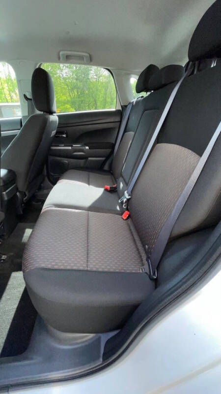 2018 Mitsubishi Outlander Sport LE