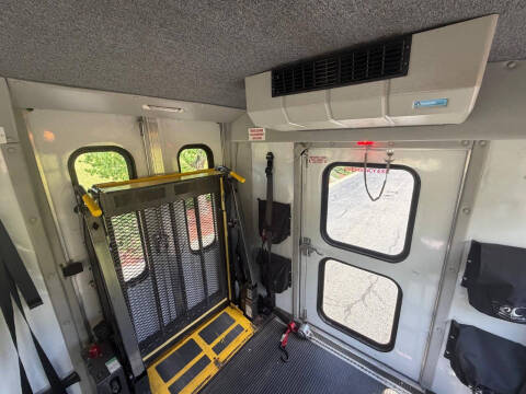 2017 Ford E-Series E-350 SD