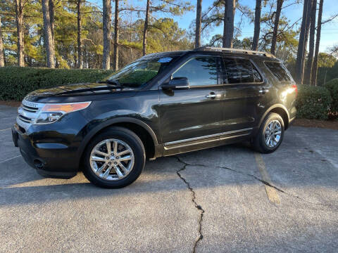 2015 Ford Explorer for sale at SELECTIVE Cars & Trucks in Woodstock GA