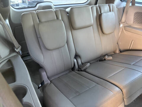 2016 Chrysler Town and Country Touring