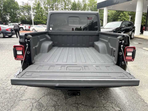 2023 Jeep Gladiator Overland