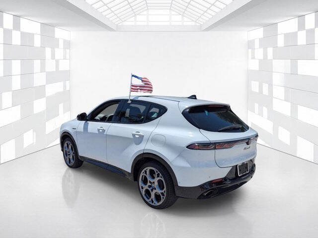2024 Alfa Romeo Tonale Hybrid Veloce