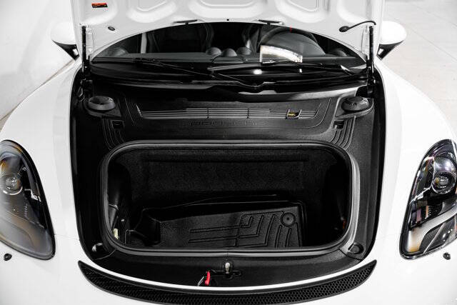 2020 Porsche 718 Cayman GT4