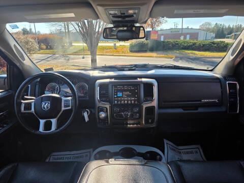 2015 RAM 1500 Laramie