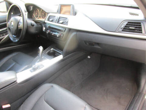 2013 BMW 3 Series 328i