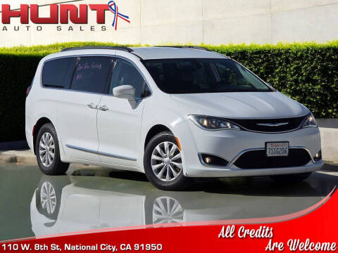 2017 Chrysler Pacifica for sale at Hunt Auto Sales in National City CA