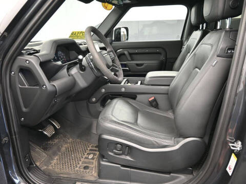 2023 Land Rover Defender 90 V8