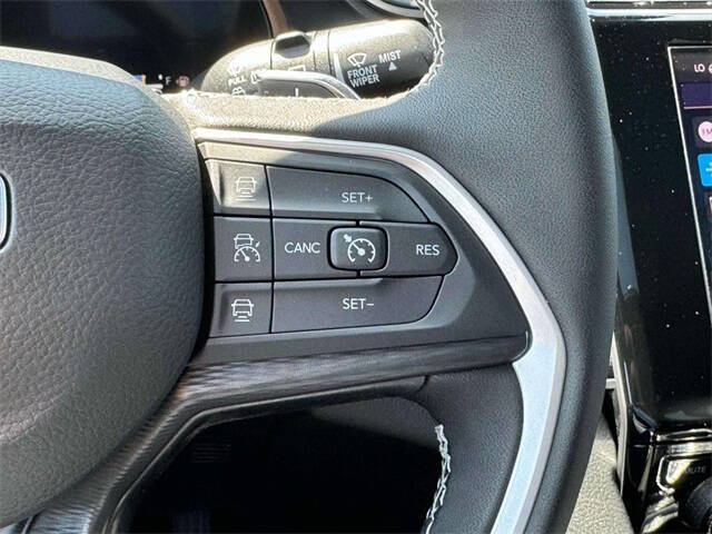 2025 Jeep Grand Cherokee Laredo X