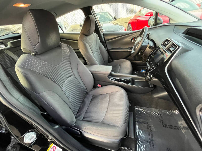2016 Toyota Prius Two