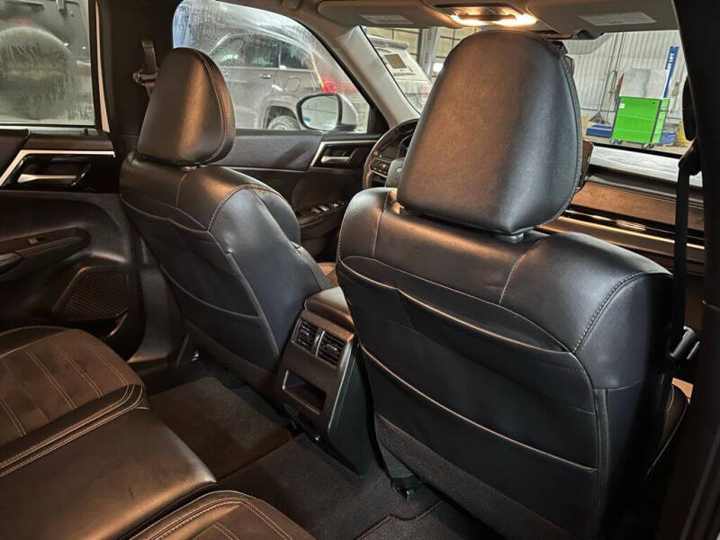 2024 Mitsubishi Outlander SE