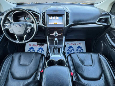 2018 Ford Edge Titanium