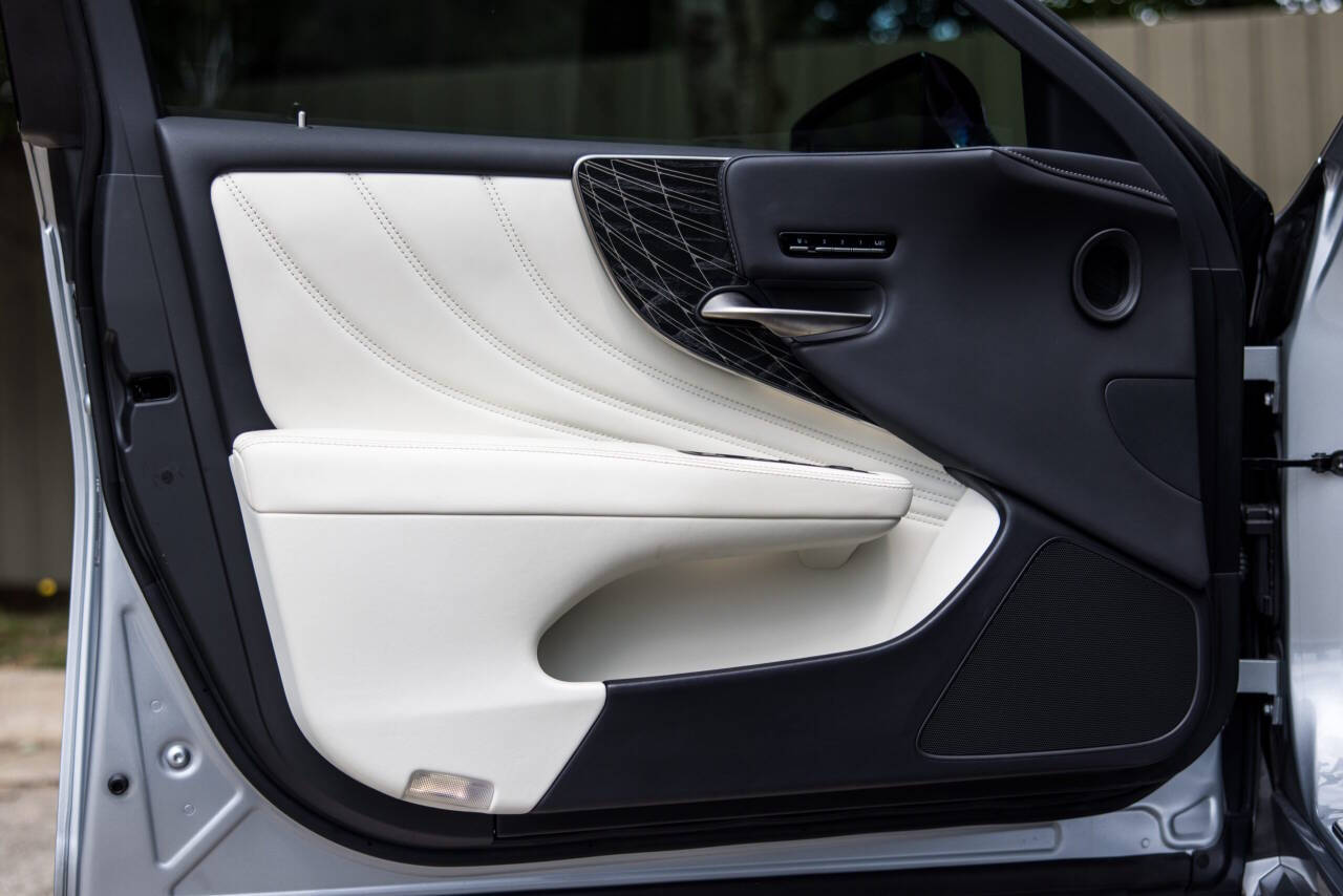 2022 Lexus LS 500 26