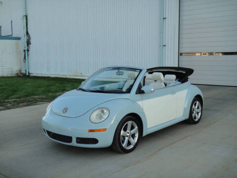 2010 Volkswagen New Beetle Convertible Final Edition