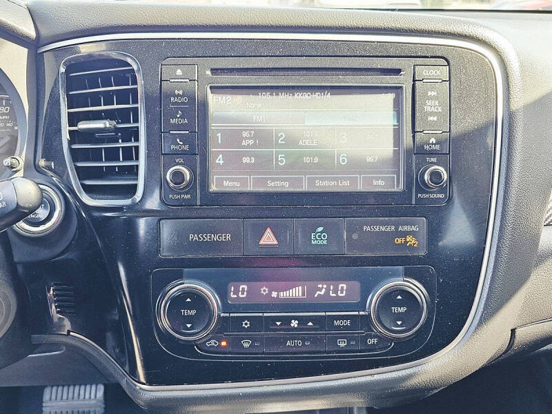 2016 Mitsubishi Outlander SE