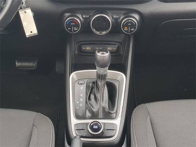 2022 Hyundai Venue SEL