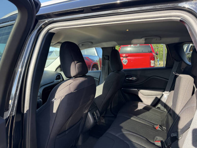 2019 Jeep Cherokee Latitude
