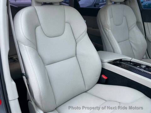 2018 Volvo S90 T5 Momentum