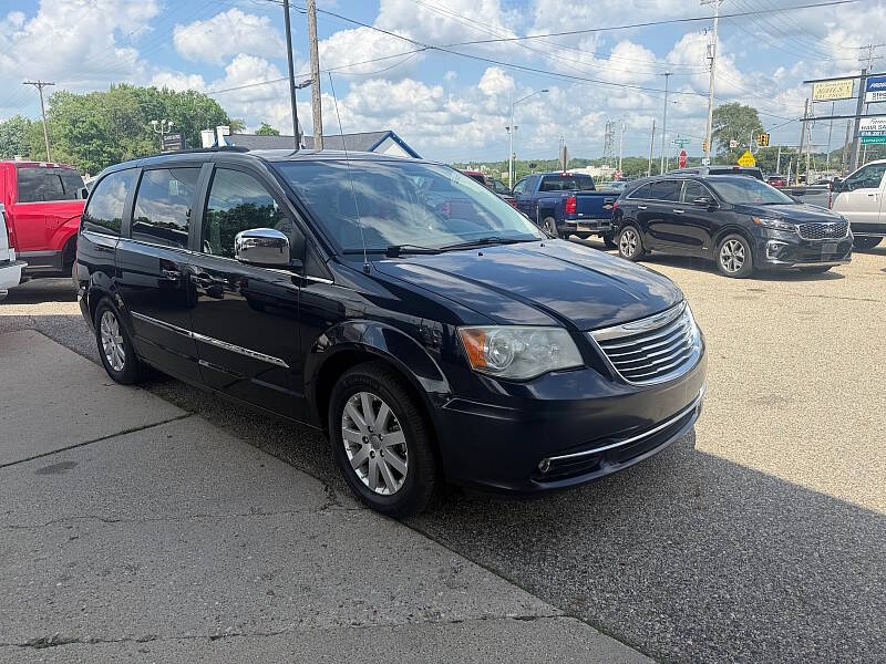 2011 Chrysler Town and Country Touring-L