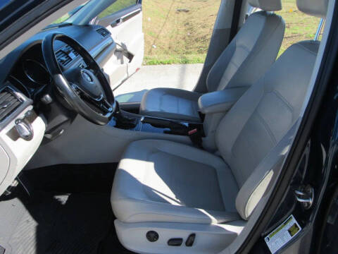 2019 Volkswagen Passat SE R-Line