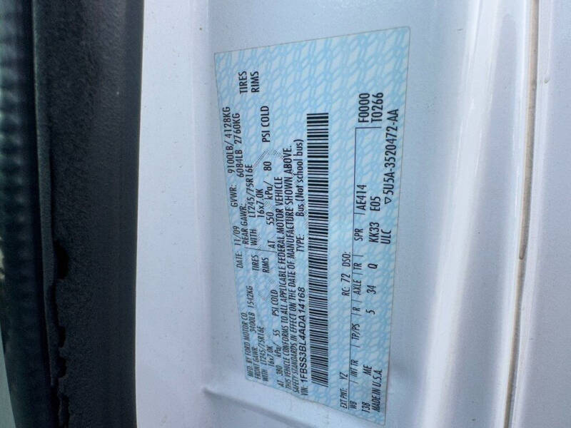 2010 Ford E-Series E-350 SD XLT