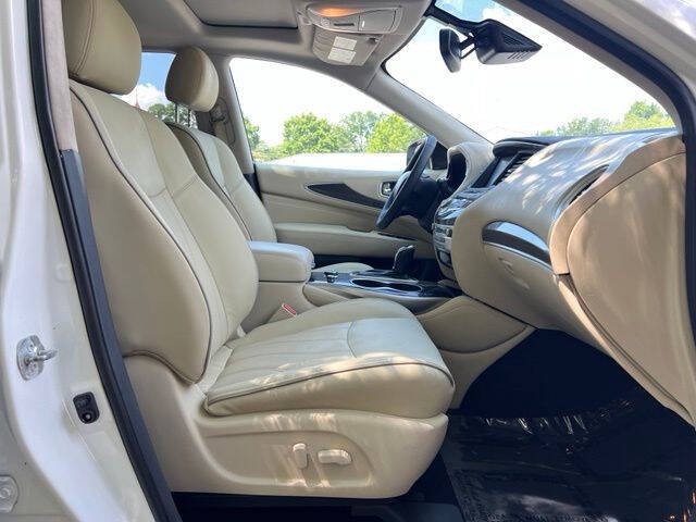 InfinitiQX6022