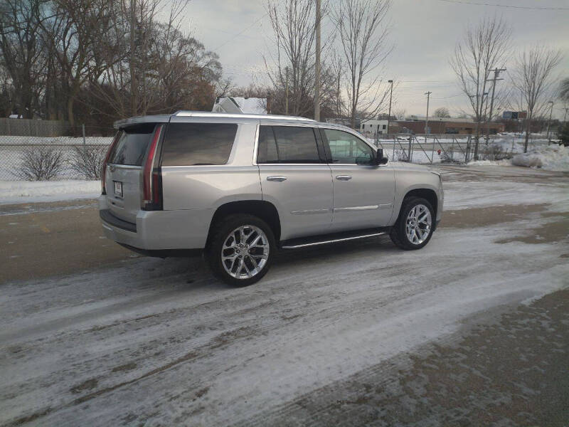 2019 Cadillac Escalade Luxury