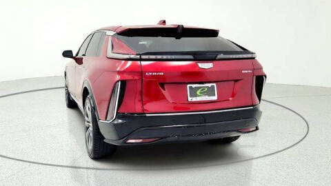 2024 Cadillac LYRIQ Luxury 1